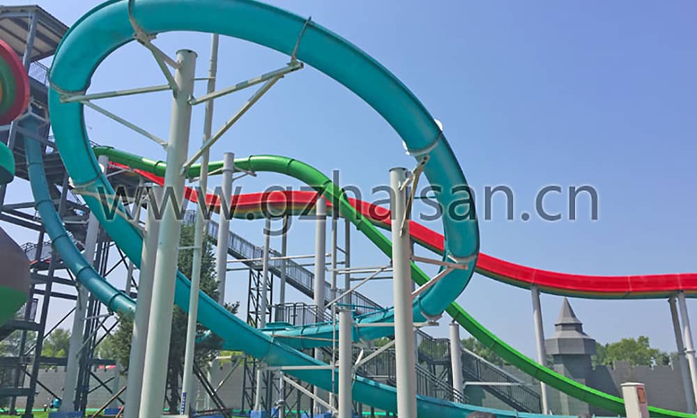 惊险刺激的大回环滑道