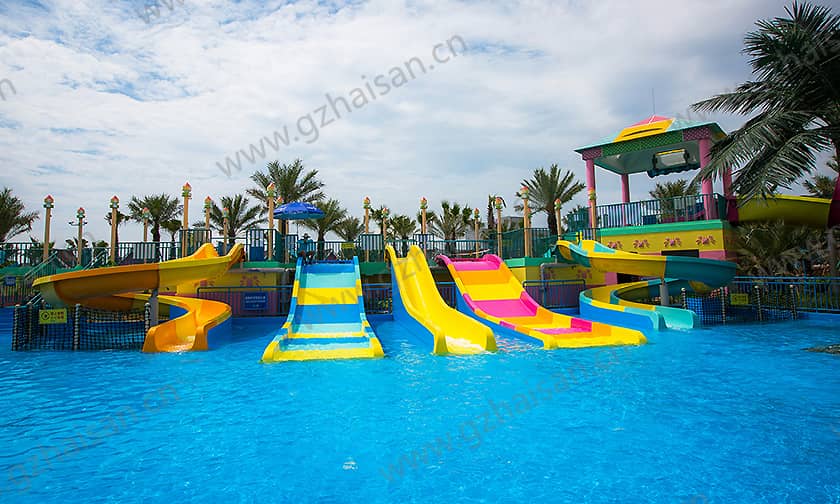 宁波大目湾阿拉的海水上乐园小谐游乐场儿童滑梯