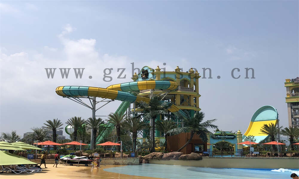水上乐园的滑梯叫什么名字